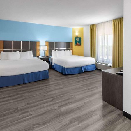 Days Inn & Suites By Wyndham Lubbock Medical Center Dış mekan fotoğraf