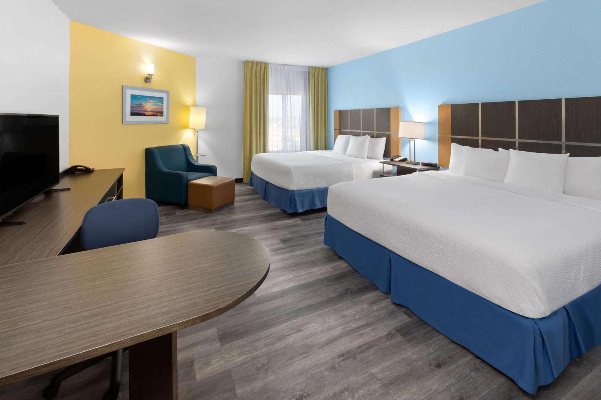 Days Inn & Suites By Wyndham Lubbock Medical Center Dış mekan fotoğraf