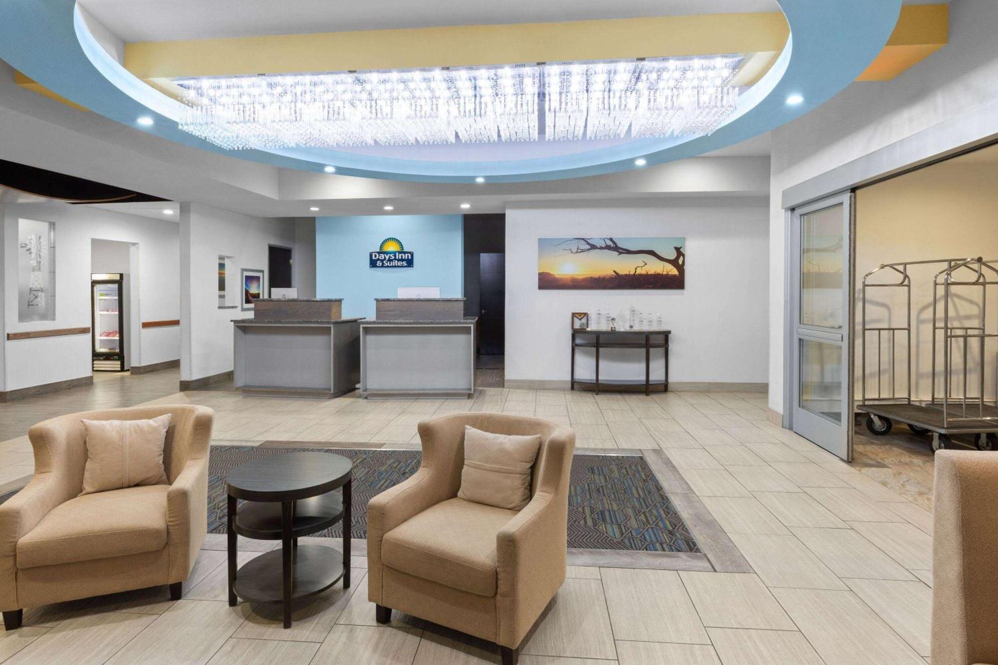 Days Inn & Suites By Wyndham Lubbock Medical Center Dış mekan fotoğraf