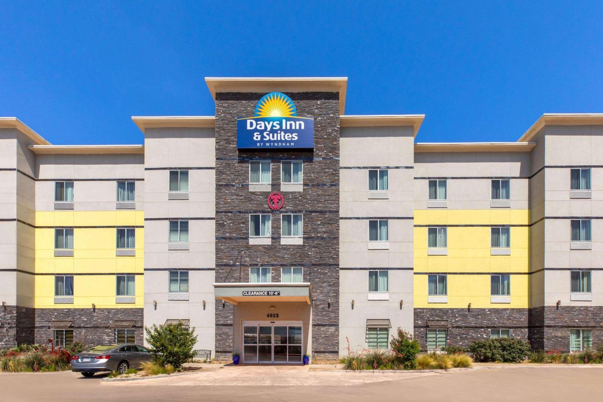 Days Inn & Suites By Wyndham Lubbock Medical Center Dış mekan fotoğraf