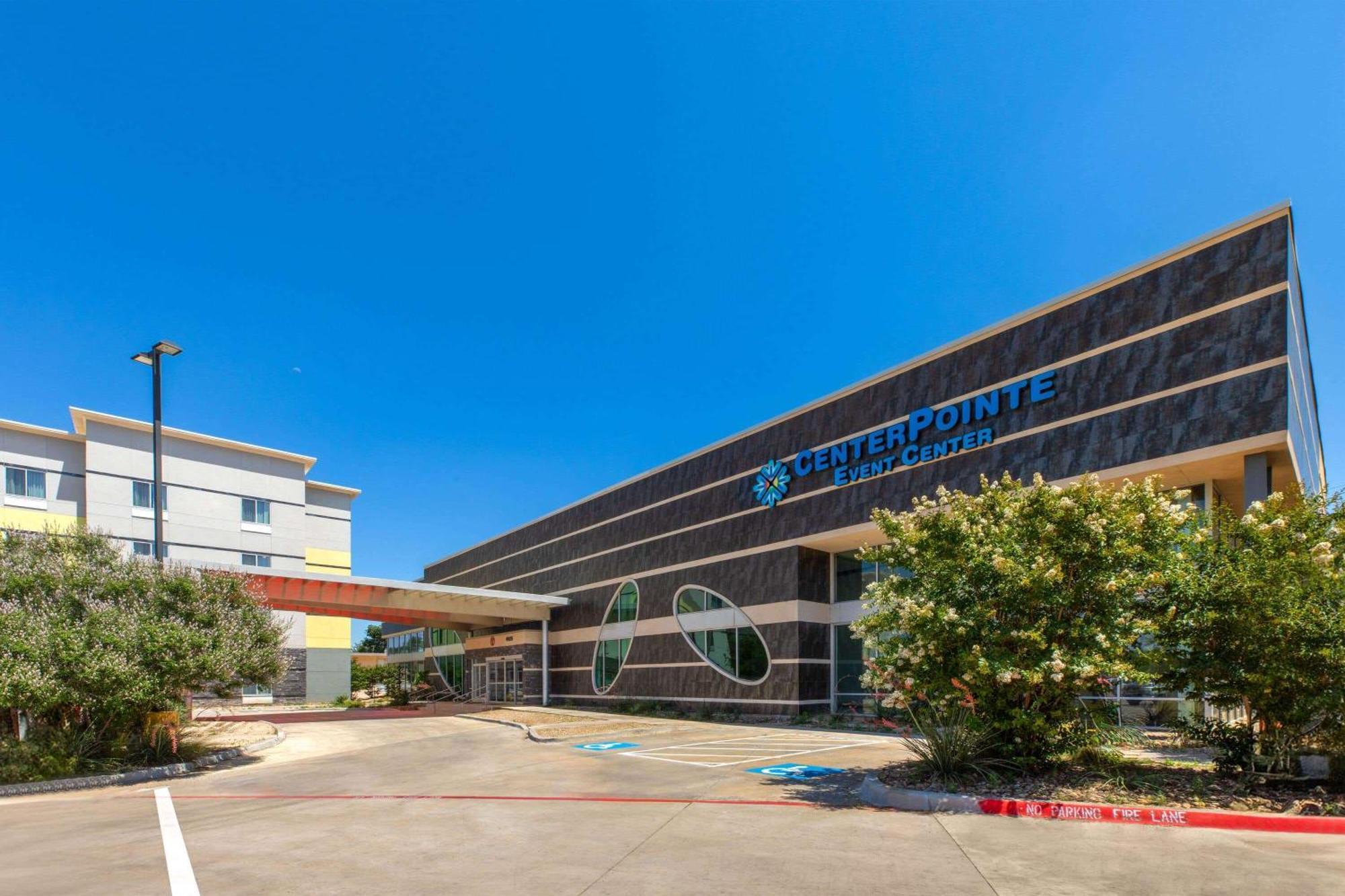 Days Inn & Suites By Wyndham Lubbock Medical Center Dış mekan fotoğraf